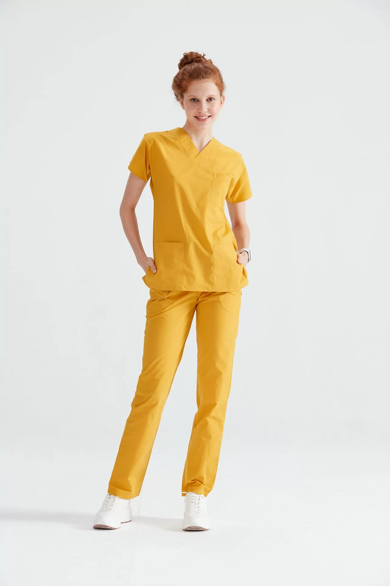 costum-medical-uniforma-medicala-costum-medic-galben-1_1024x1024@2x